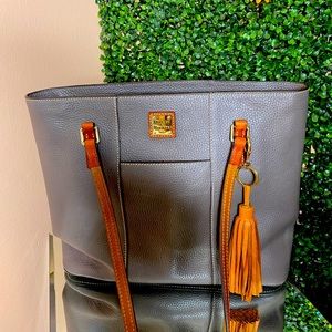 Dooney & Bourke Shoulder Bag
